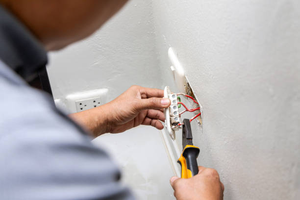 Best Emergency Electrical Repair  in Columbus, MS